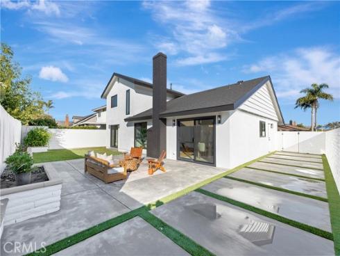 21211  Binghampton   Circle, Huntington Beach, CA