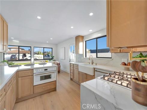 21211  Binghampton   Circle, Huntington Beach, CA