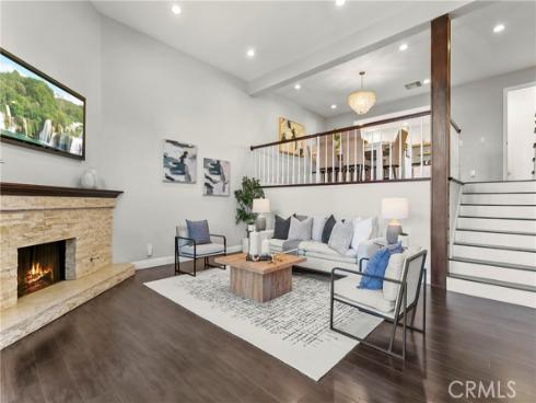 21066  Poolside  , Huntington Beach, CA