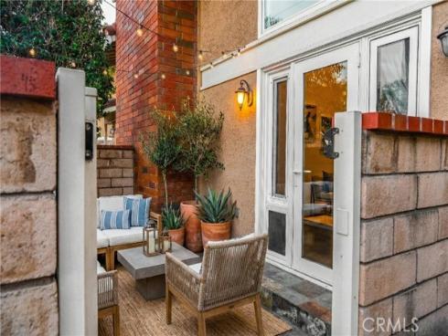 21066  Poolside  , Huntington Beach, CA