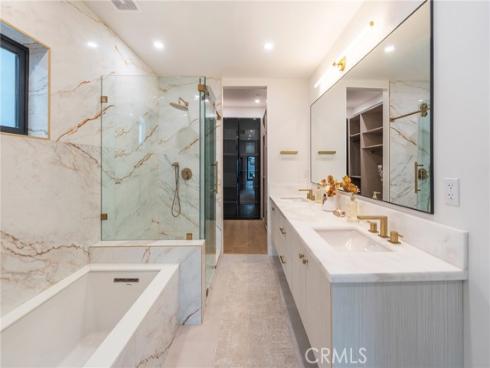 422  20th   Street, Huntington Beach, CA