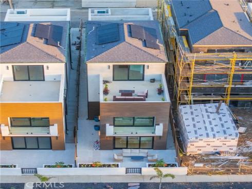 422  20th   Street, Huntington Beach, CA