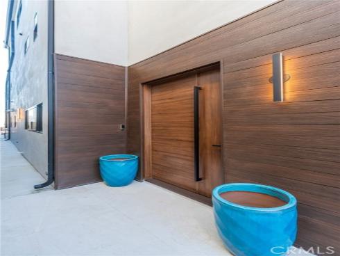 422  20th   Street, Huntington Beach, CA