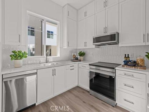 7256 Aura Circle, Huntington Beach, CA