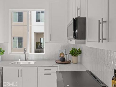 7256 Aura Circle, Huntington Beach, CA