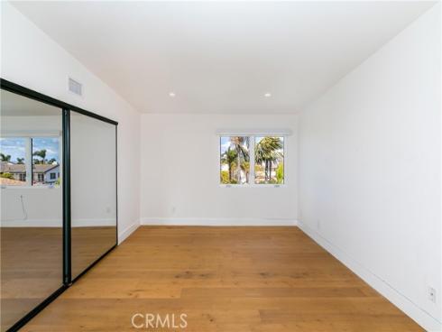 4651 Los Patos , Huntington Beach, CA