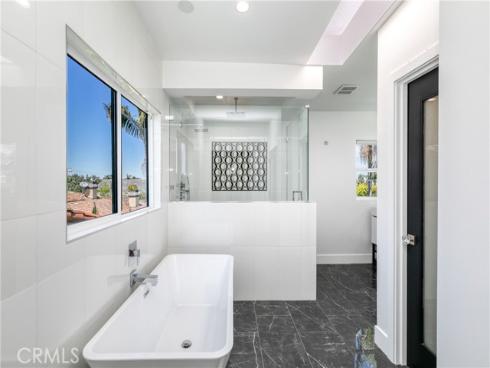 4651 Los Patos , Huntington Beach, CA