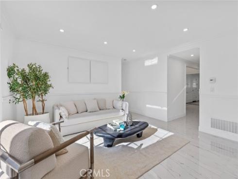 16401  Serenade   Lane, Huntington Beach, CA