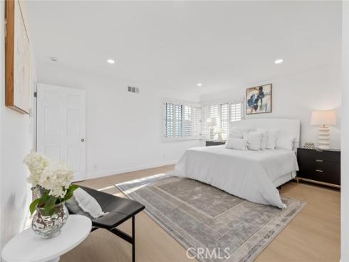 16401  Serenade   Lane, Huntington Beach, CA