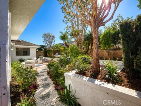 16401  Serenade   Lane, Huntington Beach, CA