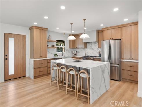 20642 Goshawk Lane, Huntington Beach, CA