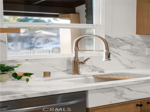 20642 Goshawk Lane, Huntington Beach, CA