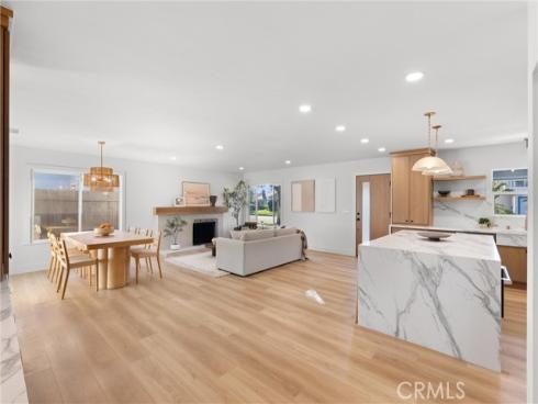 20642 Goshawk Lane, Huntington Beach, CA