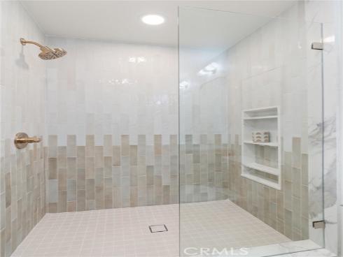 20642 Goshawk Lane, Huntington Beach, CA