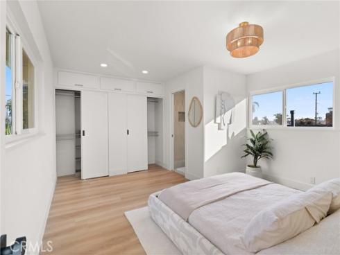 20642 Goshawk Lane, Huntington Beach, CA