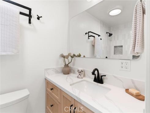 20642 Goshawk Lane, Huntington Beach, CA