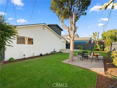 20642 Goshawk Lane, Huntington Beach, CA