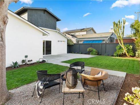 20642 Goshawk Lane, Huntington Beach, CA