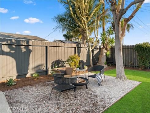 20642 Goshawk Lane, Huntington Beach, CA
