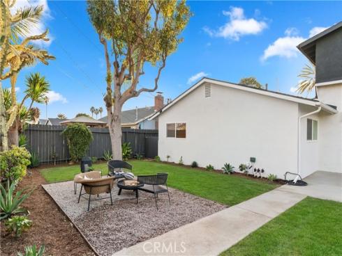 20642 Goshawk Lane, Huntington Beach, CA