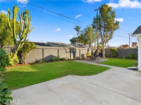 20642 Goshawk Lane, Huntington Beach, CA