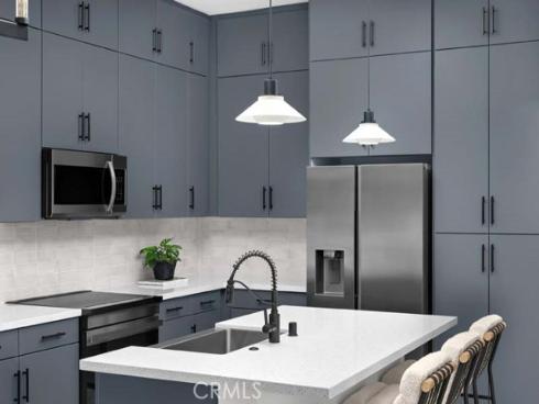 7228 Alchemy Circle, Huntington Beach, CA