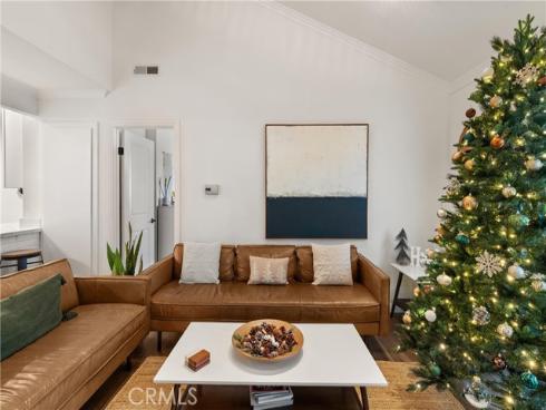 2323 Huntington 904 Street, Huntington Beach, CA