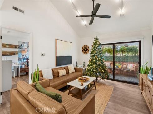 2323 Huntington 904 Street, Huntington Beach, CA