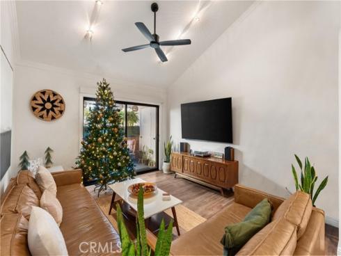 2323 Huntington 904 Street, Huntington Beach, CA