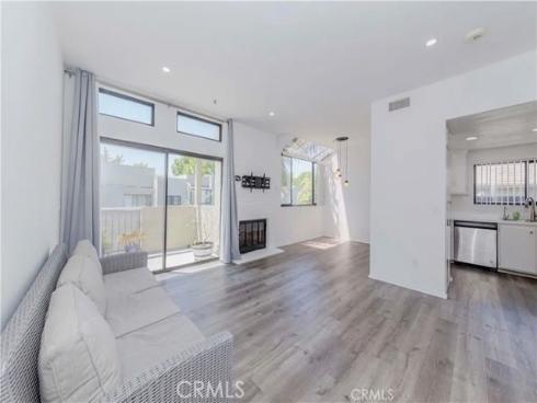 17722 Sergio Cir 203 , Huntington Beach, CA