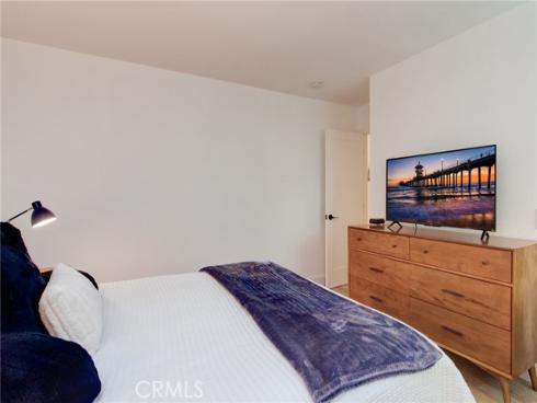 8633 Portola 16H Court, Huntington Beach, CA