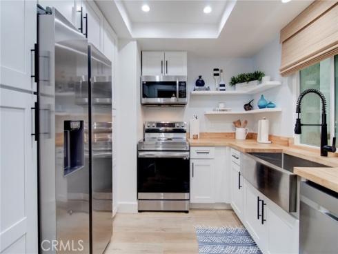 8633 Portola 16H Court, Huntington Beach, CA