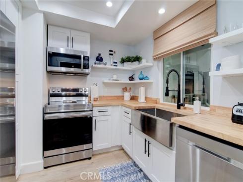 8633 Portola 16H Court, Huntington Beach, CA