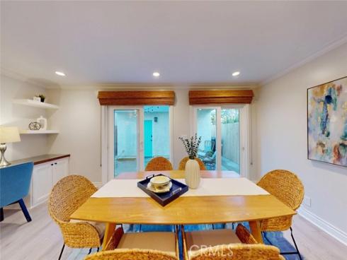 322 12 th , Huntington Beach, CA