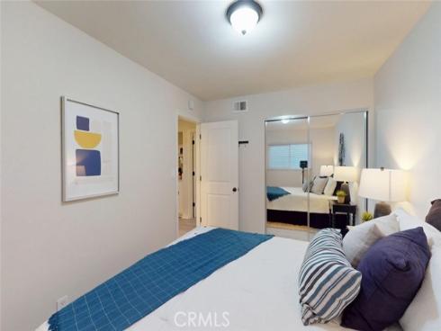 322 12 th , Huntington Beach, CA