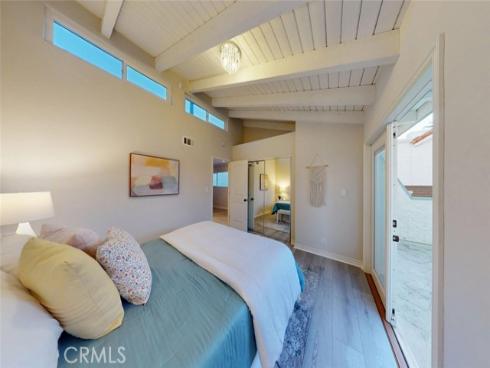 322 12 th , Huntington Beach, CA