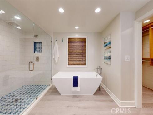 322 12 th , Huntington Beach, CA