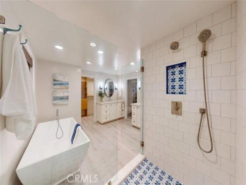 322 12 th , Huntington Beach, CA