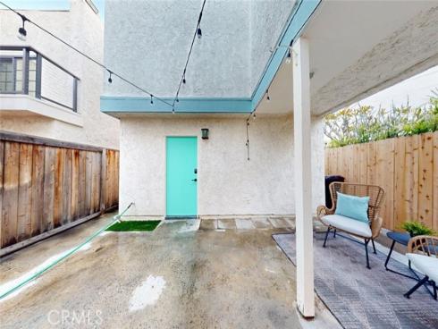 322 12 th , Huntington Beach, CA