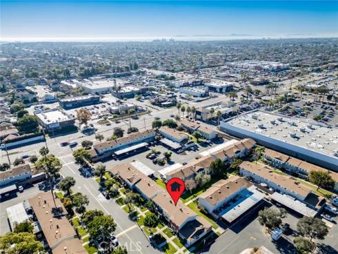 19917  Piccadilly  , Huntington Beach, CA