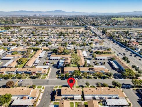 19917  Piccadilly  , Huntington Beach, CA