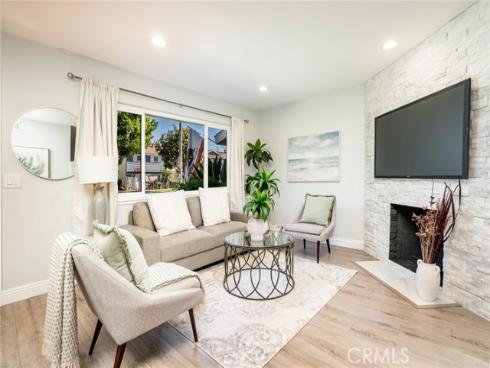 19917  Piccadilly  , Huntington Beach, CA