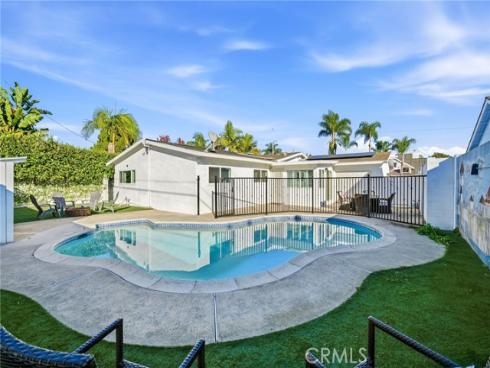 15311 Yorkshire Lane, Huntington Beach, CA