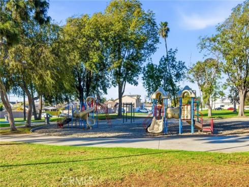 15311 Yorkshire Lane, Huntington Beach, CA