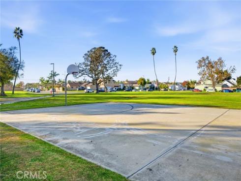 15311 Yorkshire Lane, Huntington Beach, CA