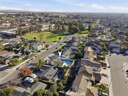 15311 Yorkshire Lane, Huntington Beach, CA