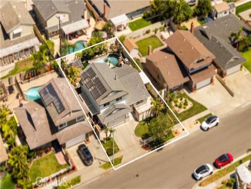 9331 Cape Cod Drive, Huntington Beach, CA
