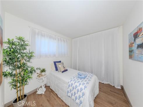 20319 Gardenia , Huntington Beach, CA