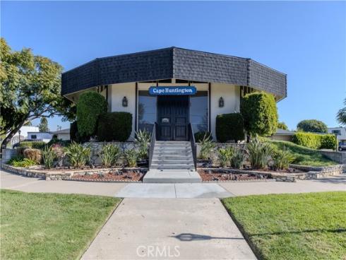 20319 Gardenia , Huntington Beach, CA