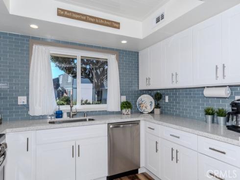 20319 Gardenia , Huntington Beach, CA